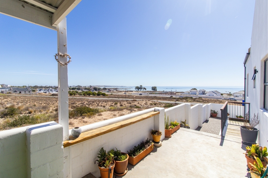 5 Bedroom Property for Sale in Da Gama Bay Western Cape